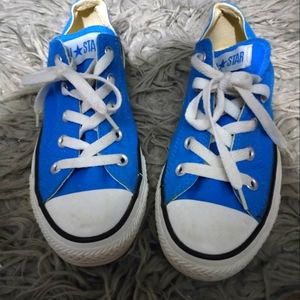 Bright blue converse